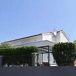 Willa Luxury Escape With Swimming Pool & Modern Design Debeljak