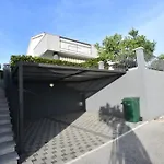 Willa Luxury Escape With Swimming Pool & Modern Design *