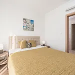Willa Luxury Escape With Swimming Pool & Modern Design