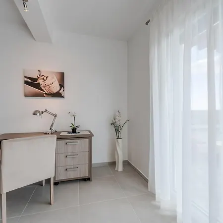 וילה Luxury Escape With Swimming Pool & Modern Design Debeljak