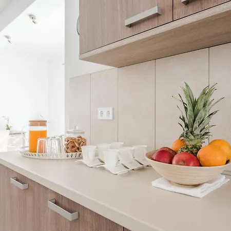 Luxury Escape With Swimming Pool & Modern Design וילה