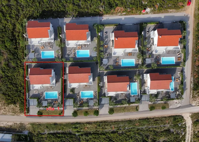 Вилла Luxury Escape With Swimming Pool & Modern Design Debeljak