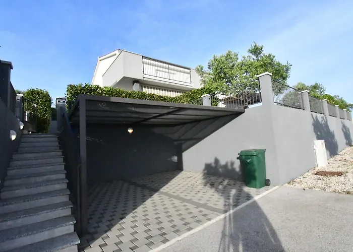 Вилла Luxury Escape With Swimming Pool & Modern Design *