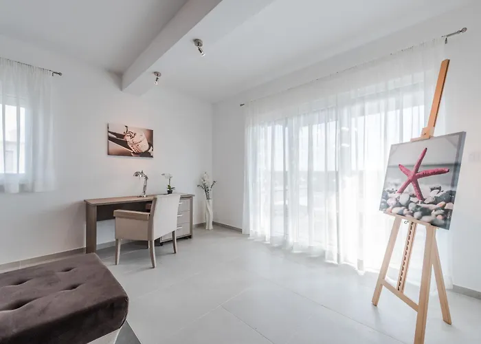 Вилла Luxury Escape With Swimming Pool & Modern Design *