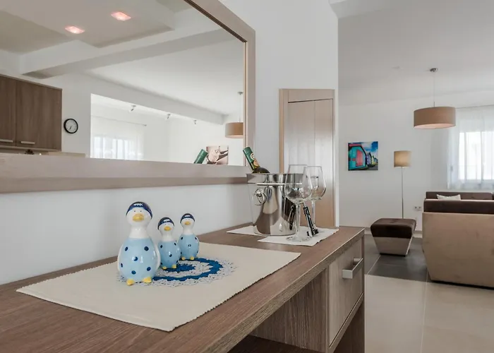 Вилла Luxury Escape With Swimming Pool & Modern Design