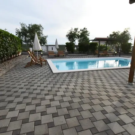Luxury Escape With Swimming Pool & Modern Design