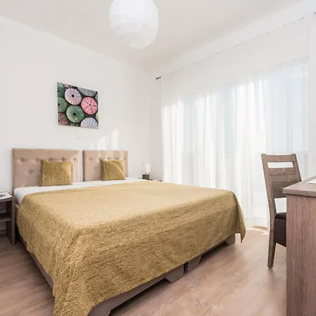 Luxury Escape With Swimming Pool & Modern Design * Debeljak