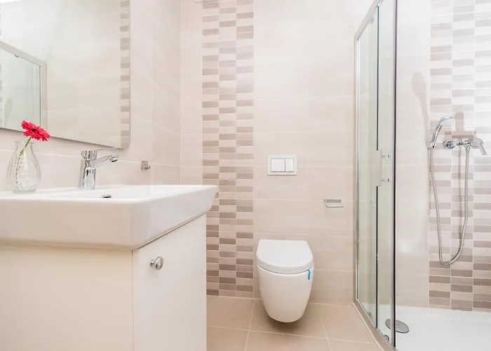 Vila Luxury Escape With Swimming Pool & Modern Design