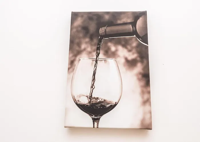 Luxury Escape With Swimming Pool & Modern Design *