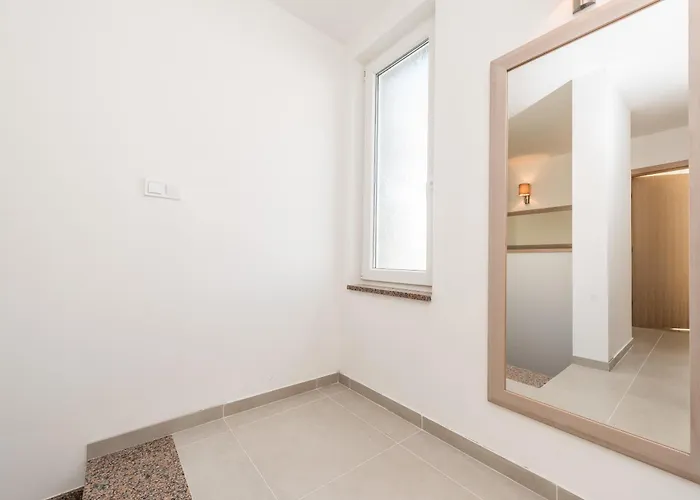 Vila Luxury Escape With Swimming Pool & Modern Design *